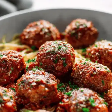Classic Italian Meatballs (Tender and Juicy!)