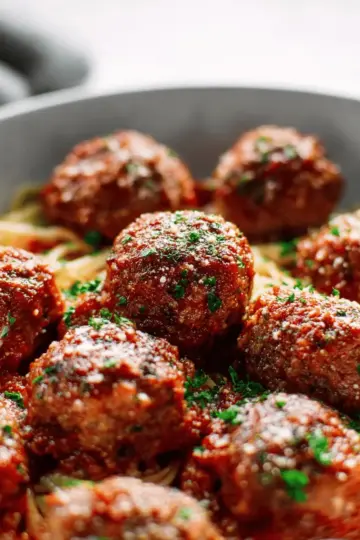 Classic Italian Meatballs (Tender and Juicy!)