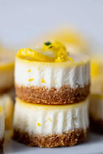 Mini Lemon Cheesecake Bites